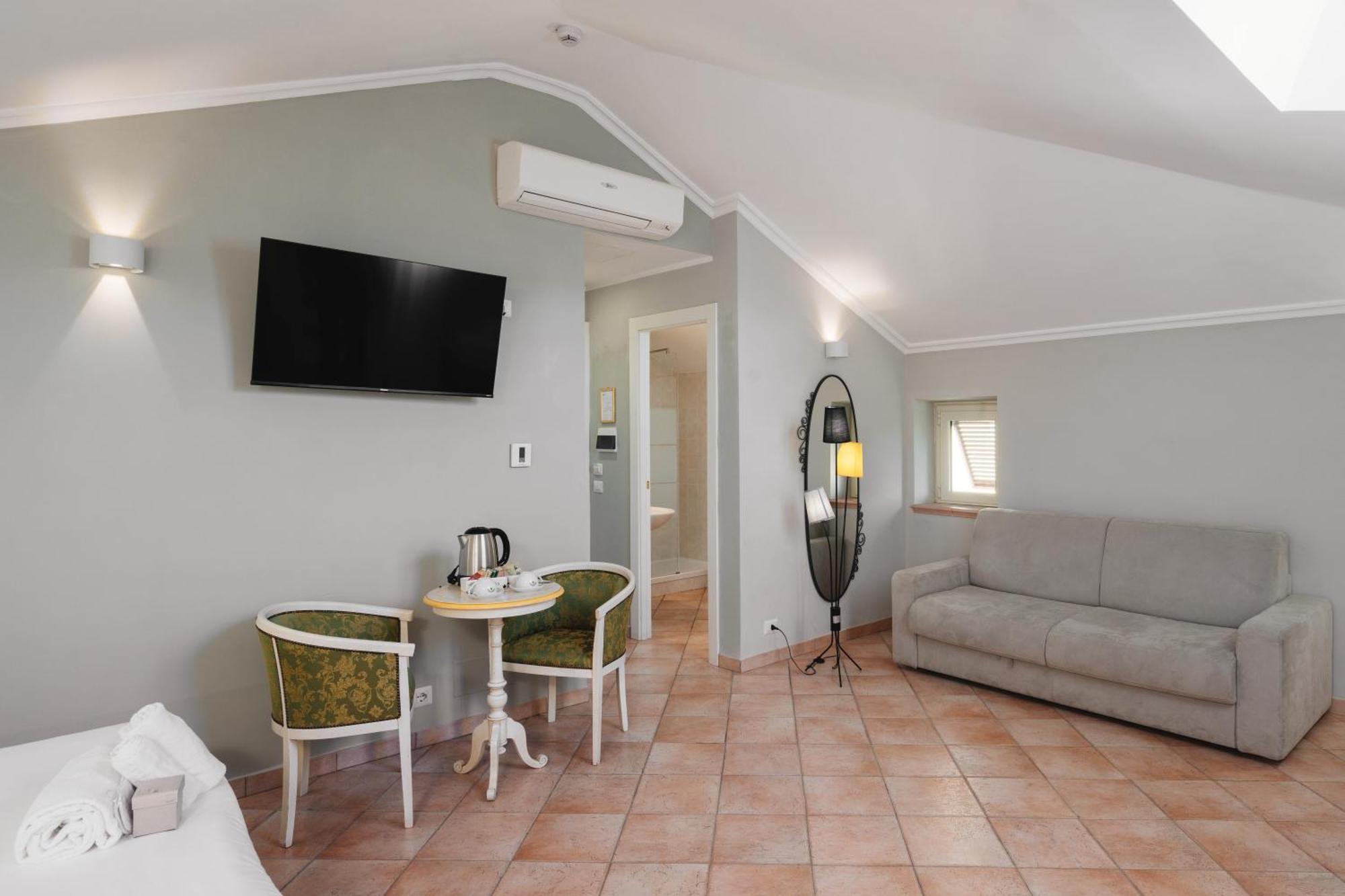 Sourire Hotel Рим Екстериор снимка