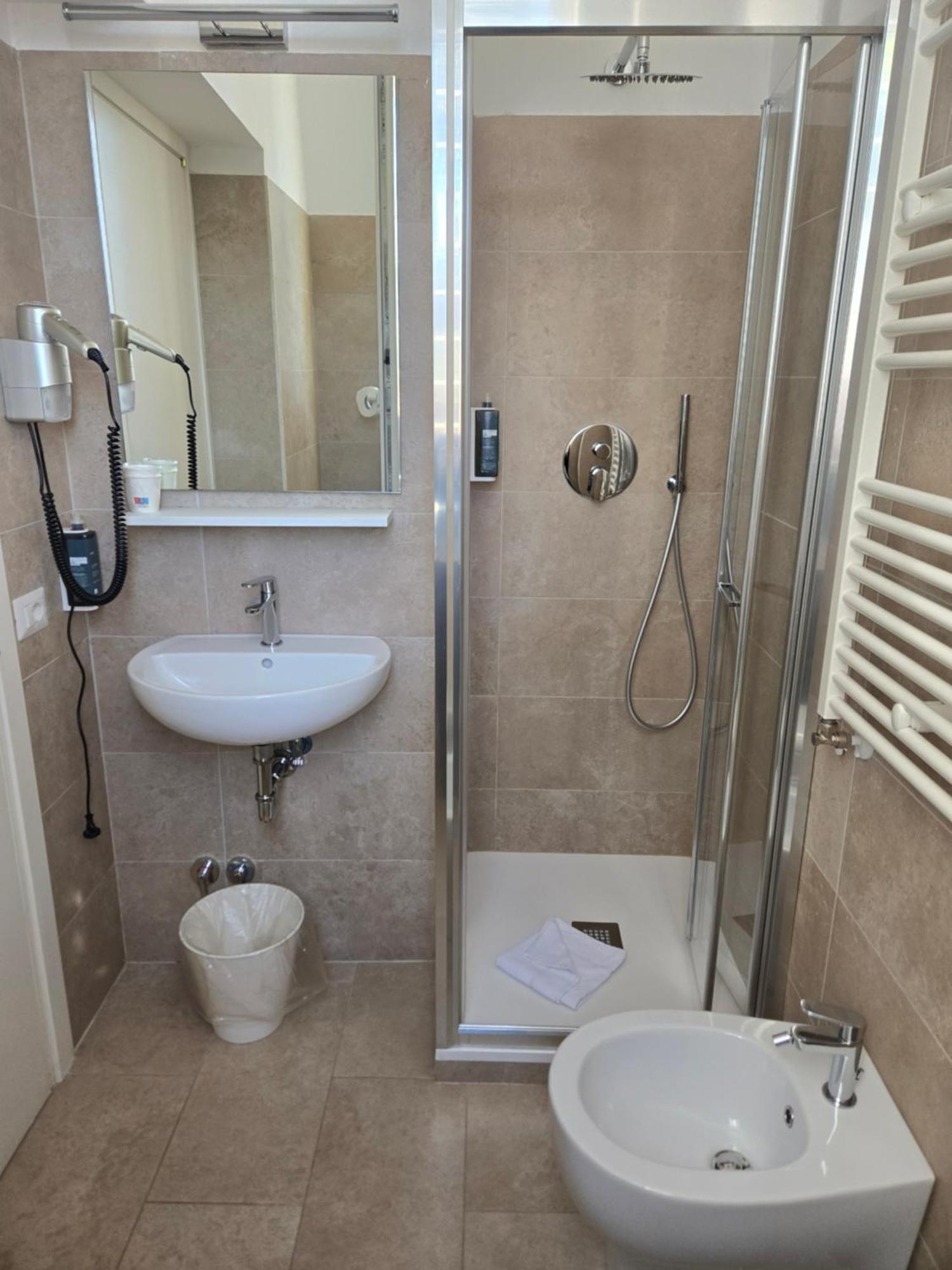 Sourire Hotel Рим Екстериор снимка